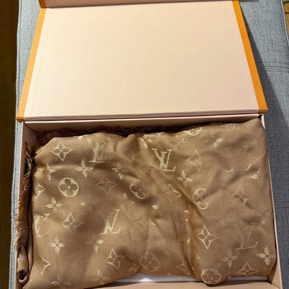 Louis Vuitton Classic Monogram Scarf Shawl